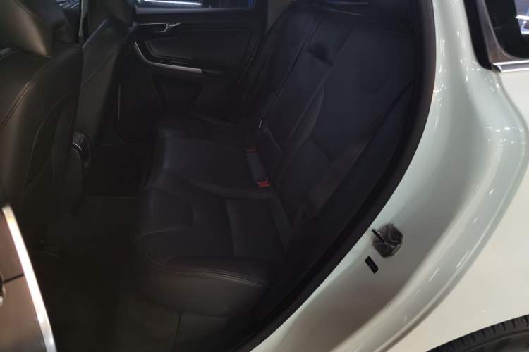 Used Volvo XC60 2017 T5 Smart Upgrade Edition