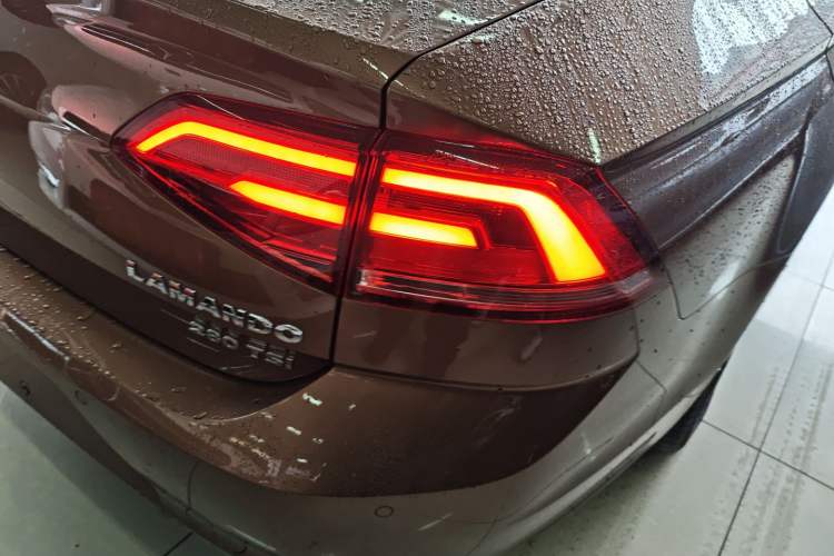 Used Volkswagen Lamando 2017 280TSI DSG Comfort Edition