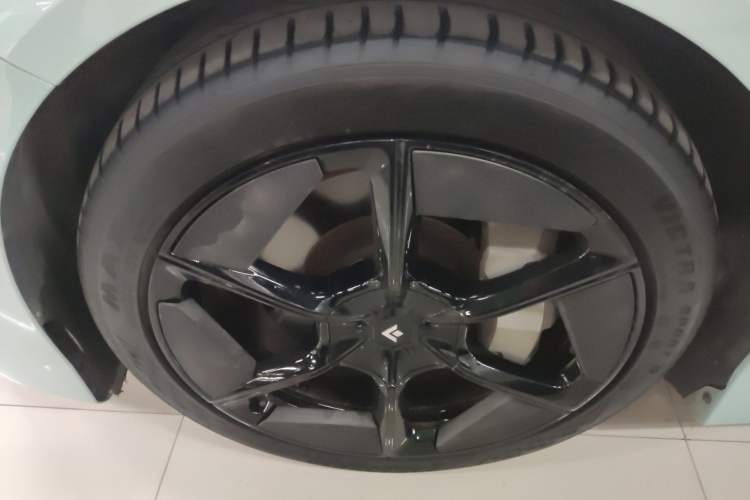 Used  GT 2023 710 Rear-Drive Pro Supercharge Edition
