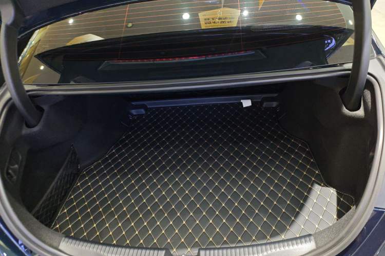 Used Mercedes-Benz C-Class 2025 C 260 L Obsidian Night Sport Edition
