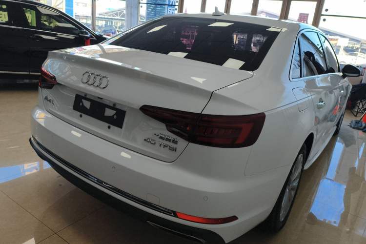 Used Audi A4L 2018 30th Anniversary Edition 40 TFSI Trendy Model