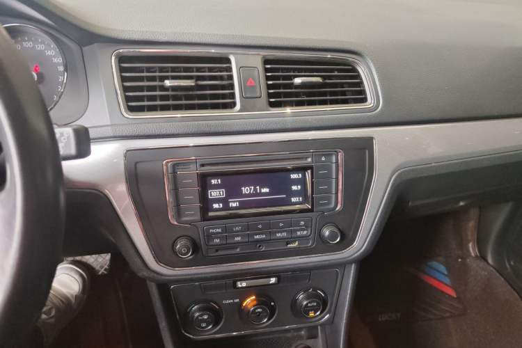 Used Volkswagen Gran Lavida 2017 180TSI DSG Comfort Edition
