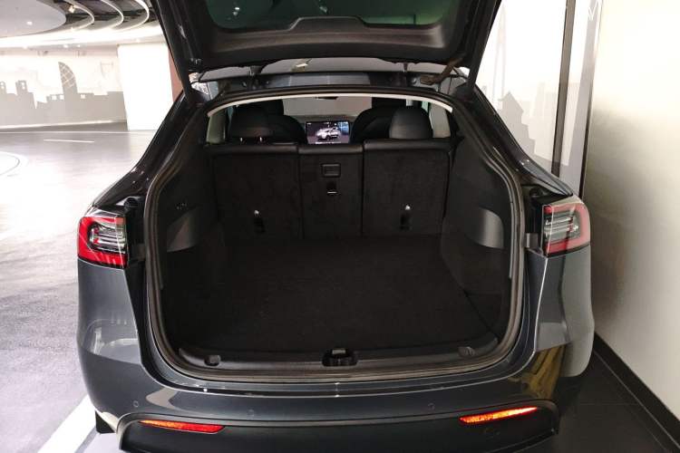 Used Tesla Model Y 2021 Performance High-Performance All-Wheel-Drive Version