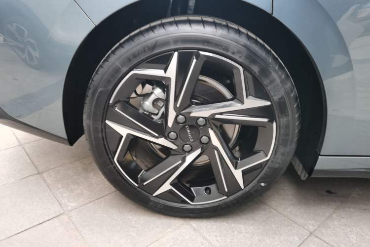 Used Lynk & Co 07 2024 EM-P 126 Long-Range Ultra
