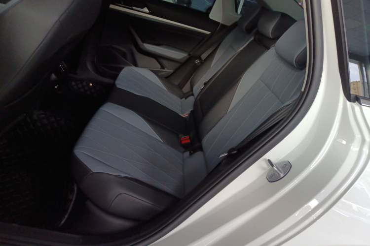 Used Volkswagen Lavida 2024 1.5L Automatic Starry Sky 5 Million Edition
