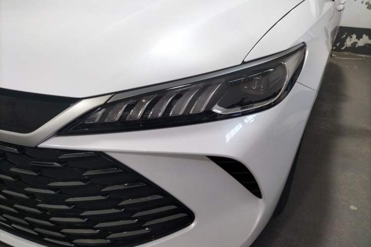 Used BYD Qin PLUS 2025 DM-i Smart Drive 55KM Leading Model
