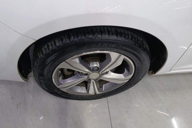 Used Geely Auto Emgrand GL 2017 1.8L DCT Elite Model
