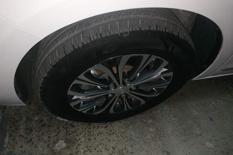 Used Buick GL8 2021 Land Cruiser Executive Class 652T Luxury Model
