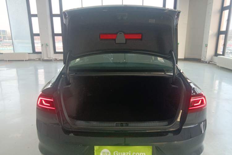 Used Volkswagen Magotan 2025 Zhongxiang Version 280TSI DSG Comfort Edition