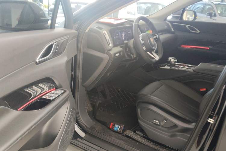 Used Hongqi HS3 PHEV 2024 PHEV 115km Jingwei Edition
