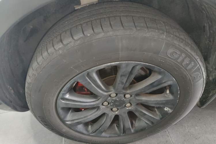 Used Land Rover Discovery Sport 2019 240 PS SE Version China VI Standard
