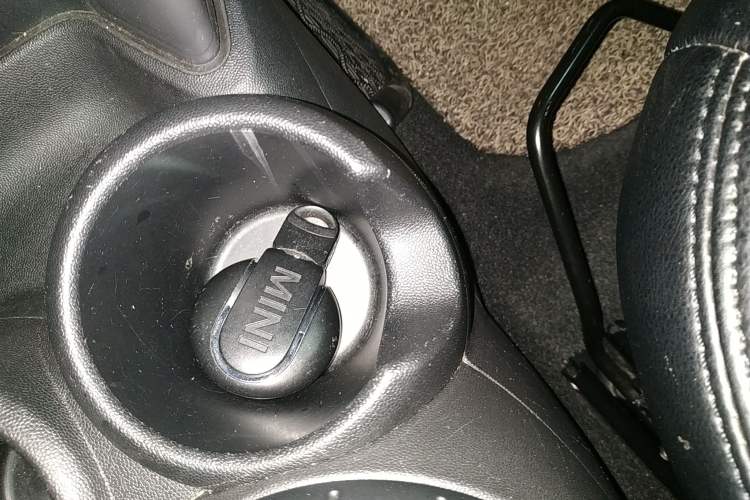 Used MINI MINI 2014 1.5T COOPER Fun
