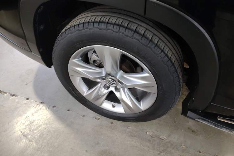 Used Toyota Highlander 2015 2.0T Four-Wheel Drive Luxury Edition 7-Seater
