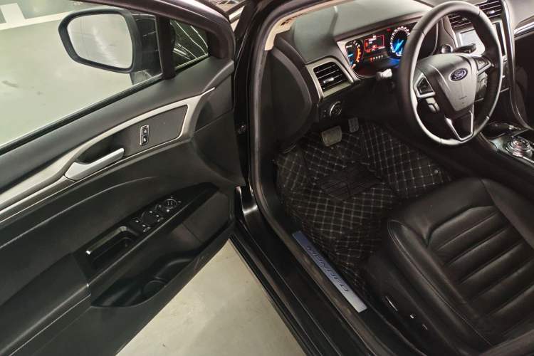 Used Ford Mondeo 2017 EcoBoost 200 Stylish Model
