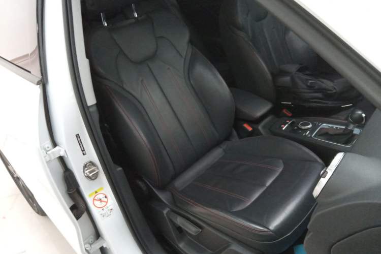 Used Audi Q2L 2023 35TFSI Progressive Dynamic Edition