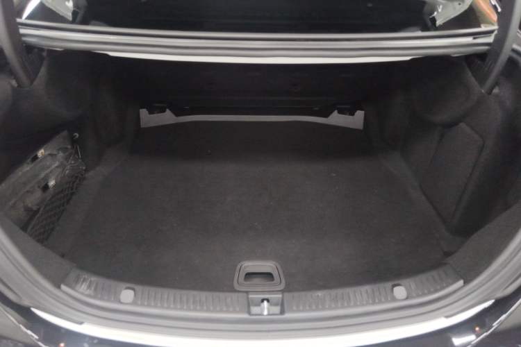 Used Mercedes-Benz E-Class 2016 E 200 L Sport Edition
