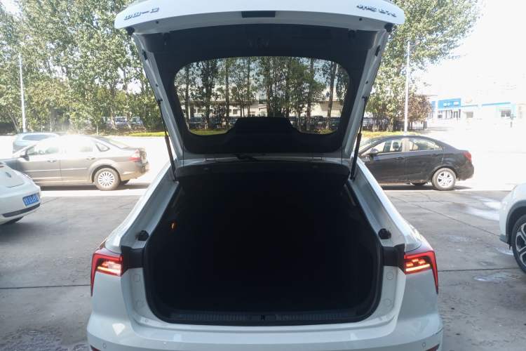 Used Bestune B70 2022 Third Generation 1.5T Automatic Enjoyment Version
