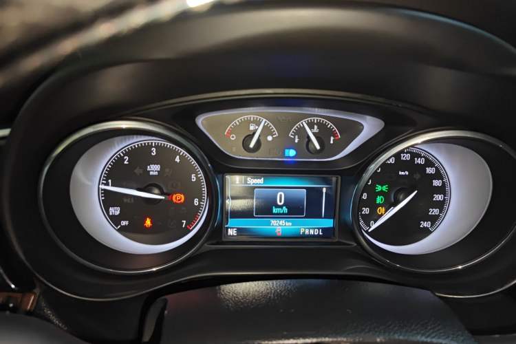 Used Buick Envision 2018 20T Two-Wheel Drive Luxury Model
