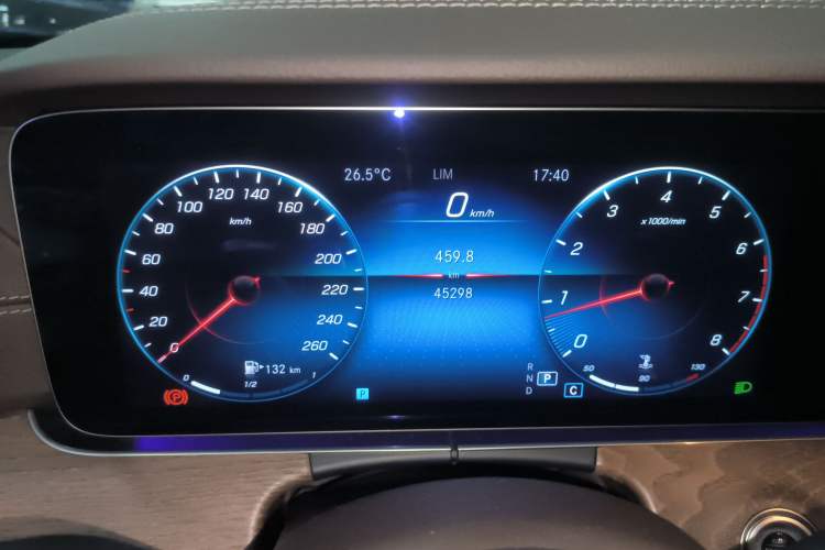 Used Mercedes-Benz E-Class 2021 Restyled E 300 L Luxury Edition
