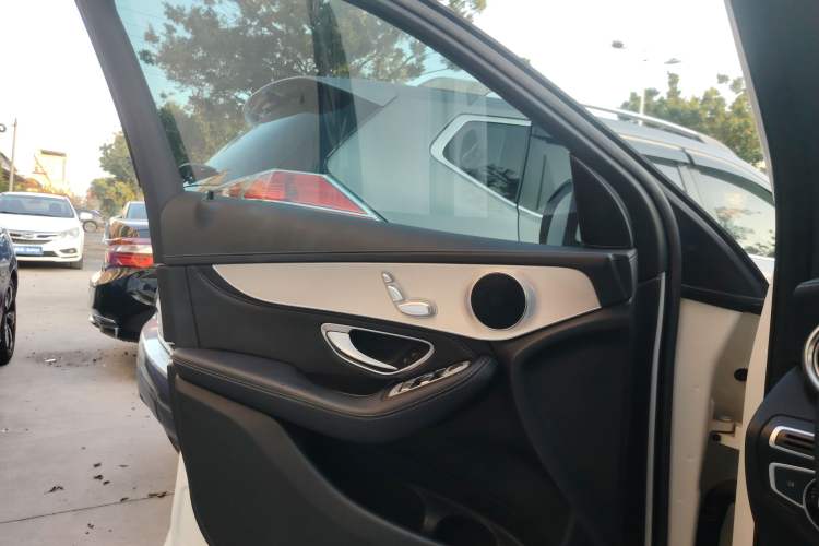 Used Mercedes-Benz GLC 2016 GLC 200 4MATIC
