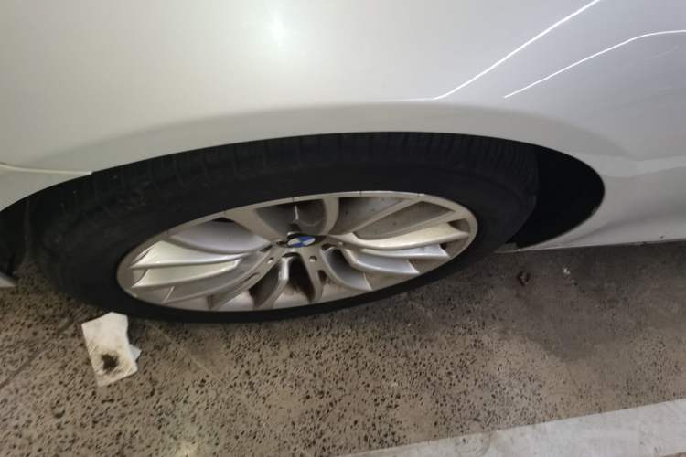 Used BMW 5 Series 2014 525Li Luxury Design Package