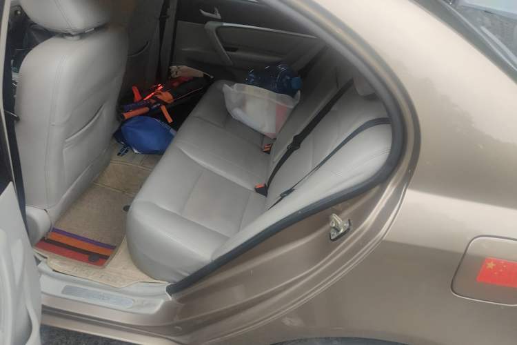 Used Geely Auto Emgrand 2014 Sedan 1.5L CVT Elite Model
