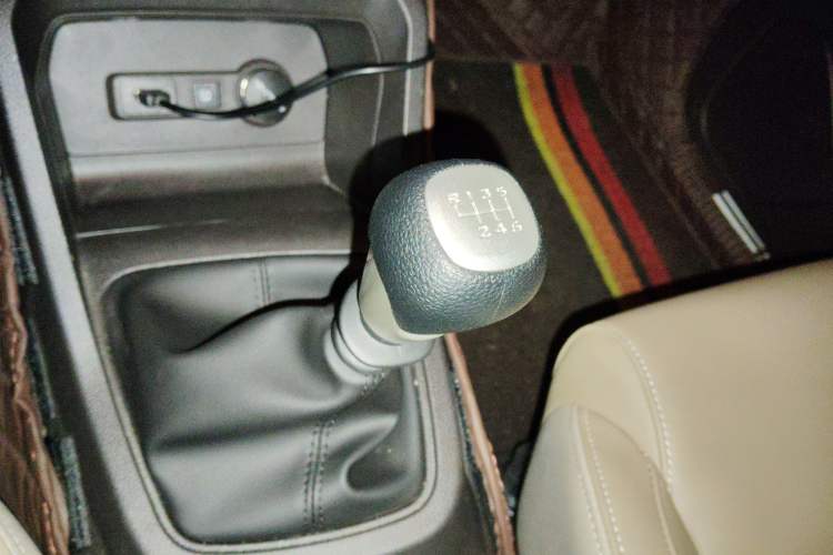 Used Wuling Hongguang 2021 1.5L Facelifted S Comfort Version with Electric Power Steering LAR
