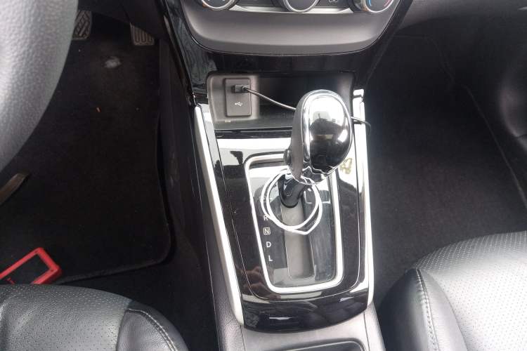 Used Nissan Sylphy 2019 1.6XV CVT Smart Connect Luxury Edition China VI Standard
