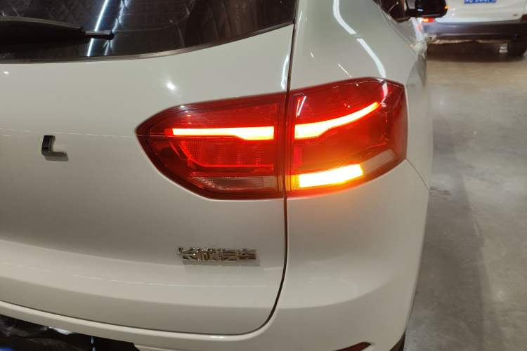 Used Haval H2s 2017 Red-Label 1.5T Dual-Clutch Comfort Model