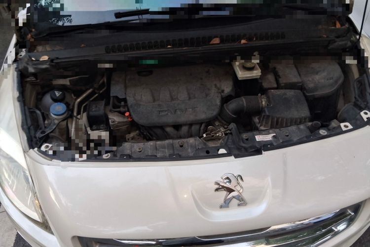 Used Peugeot 3008 2015 2.0L Automatic Trend Edition
