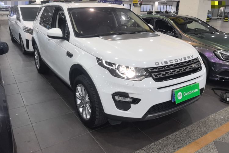 Used Land Rover Discovery Sport 2019 240 PS SE Version China VI Standard
