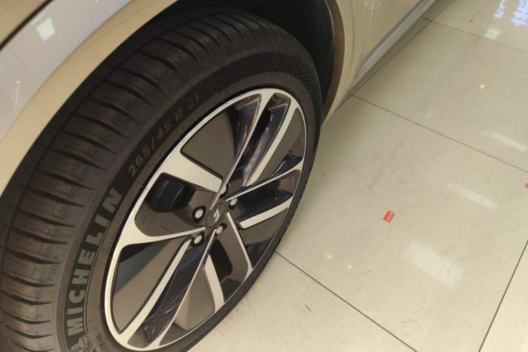 Used Li Auto L8 2024 Ultra Model