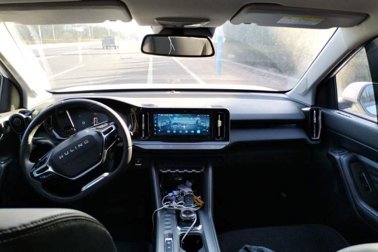 Used Wuling Xingyun 2023 2.0L DHT Standard Edition
