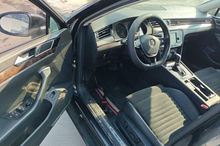 Used Volkswagen Magotan 2018 330TSI DSG Luxury Model
