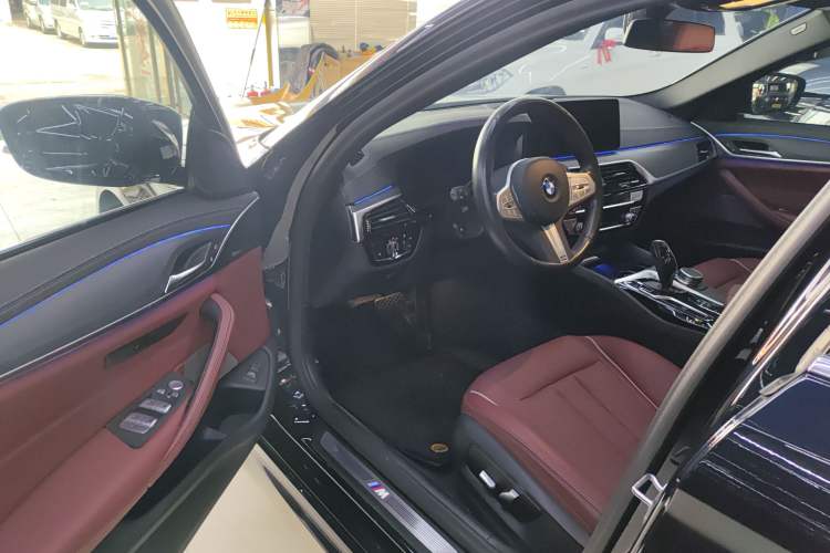 Used BMW 5 Series 2023 530Li Leading Model M Sport Package
