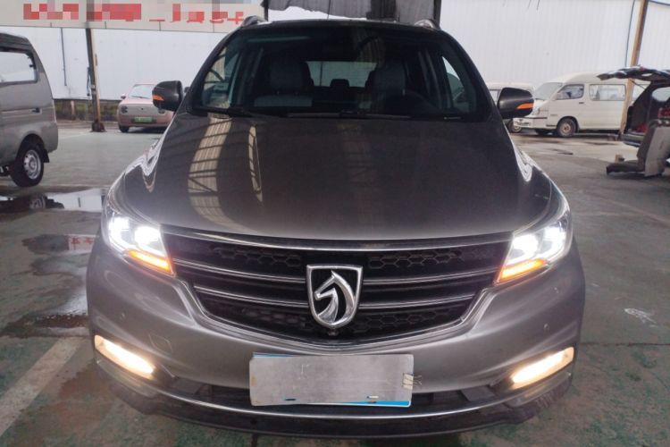 Used Baojun 730 2017 1.5T DCT Flagship Model 7 Seats China V Emission Standard