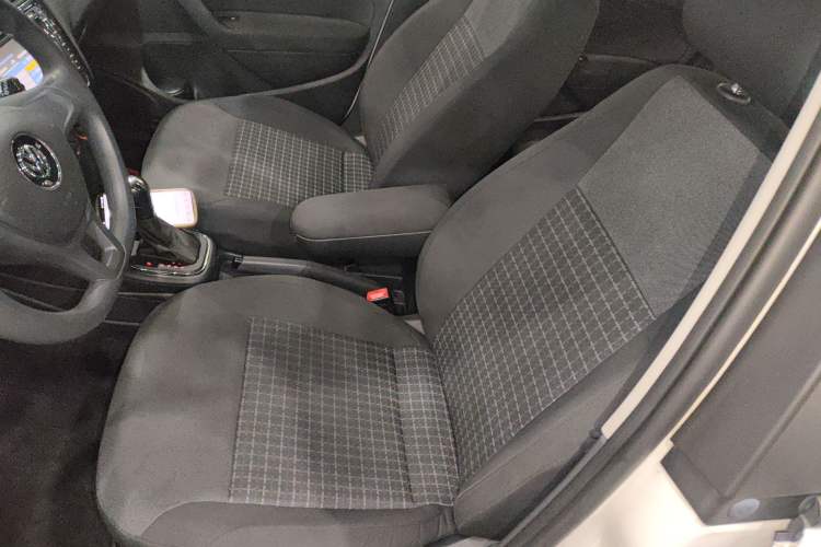 Used Volkswagen Polo 2014 1.6L Automatic Comfort Edition