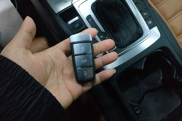 Used Volkswagen FAW-Volkswagen CC 2016 1.8TSI Luxury Model
