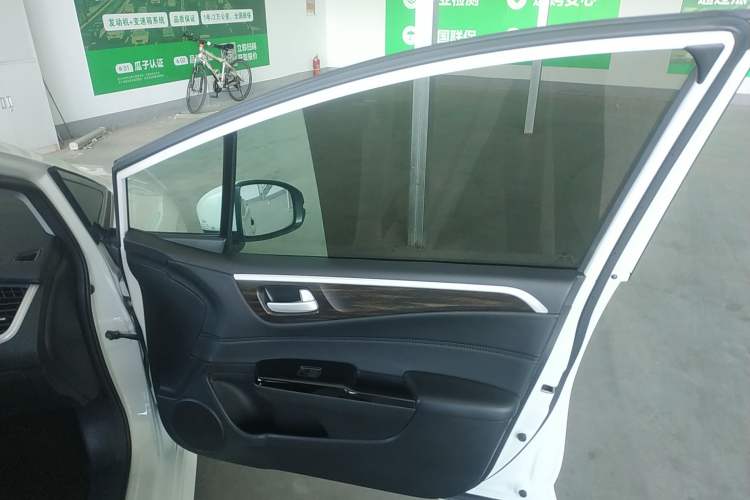 Used Honda Jade 2017 210TURBO CVT Fashion Edition 5-seater
