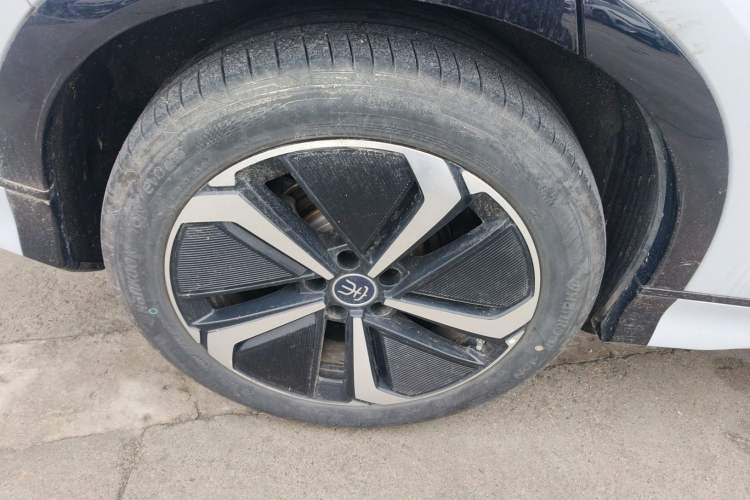 Used BYD Song L EV 2025 662 km Advanced Intelligent Driving Version
