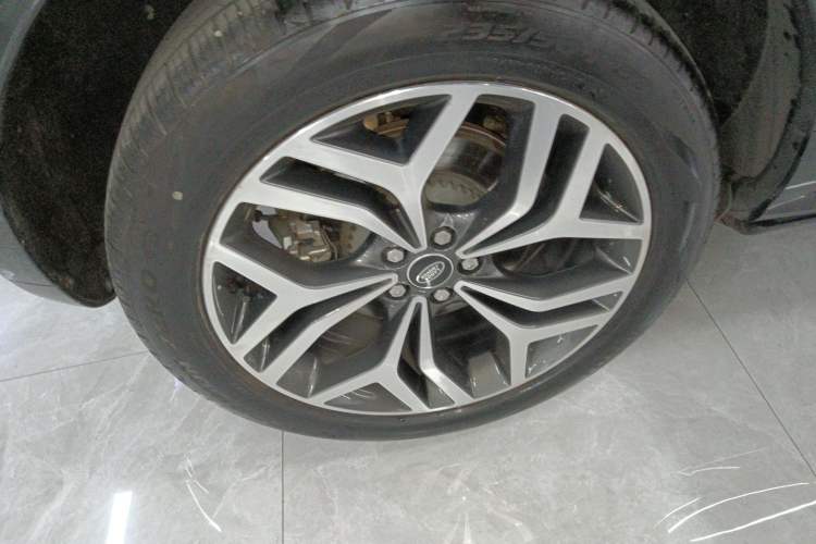 Used Land Rover Range Rover Evoque 2021 Range Rover Velar L 249PS R-Dynamic First Edition