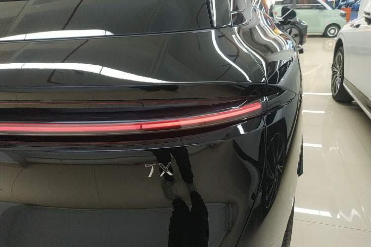 Used Zeekr 7X 2025 100kWh Long-Range All-Wheel Drive Intelligent Driving Version
