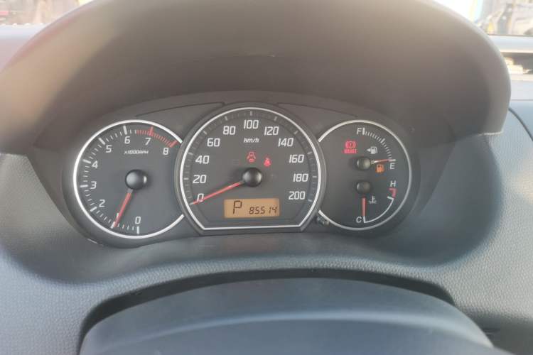 Used Suzuki Swift 2016 1.5L Automatic Fashionable Coolplay Edition
