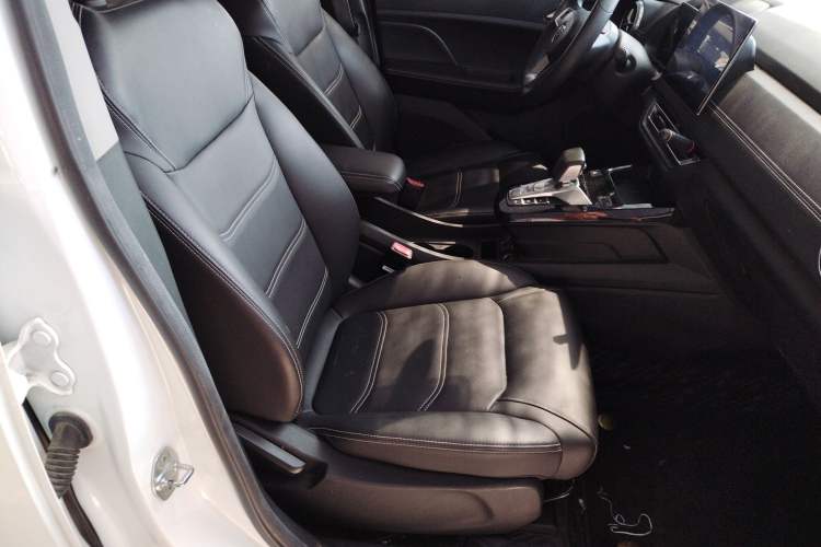 Used BYD Yuan New Energy 2019 EV360 Smart Connect Enjoyment Model
