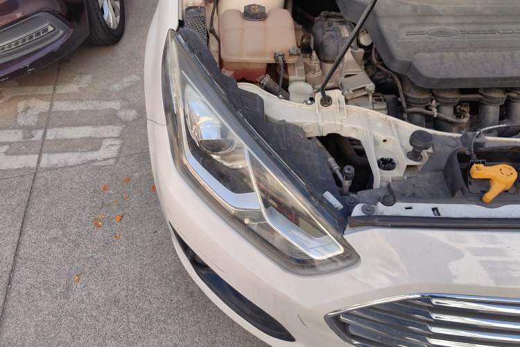 Used Ford Escort 2015 1.5L Automatic Comfort Model
