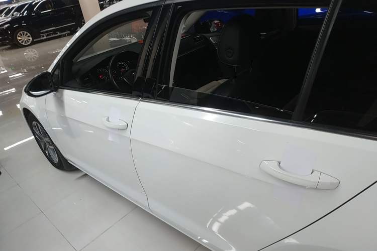 Used Volkswagen Golf 2017 230TSI Automatic Luxury Million-Vehicle Commemorative Edition
