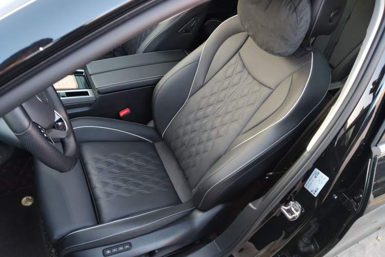 Used Volkswagen Magotan 2024 380TSI DSG Ultimate Edition
