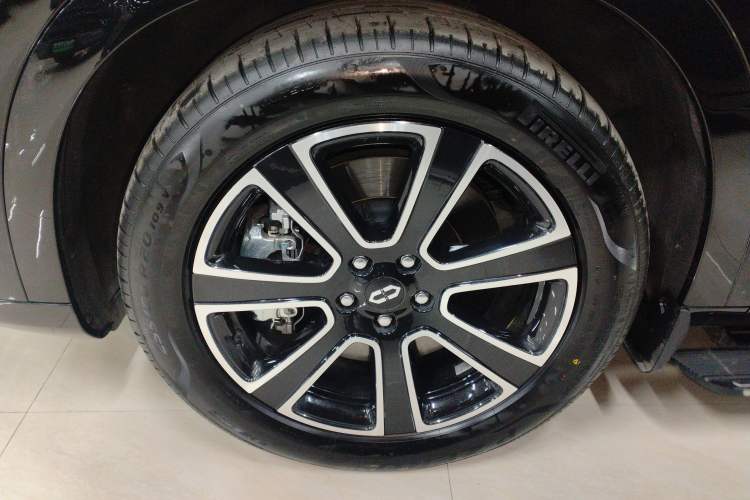 Used Hima AITO M7 2024 1.5T Intelligent Driving Rear-Drive Pro Version 6 Seats
