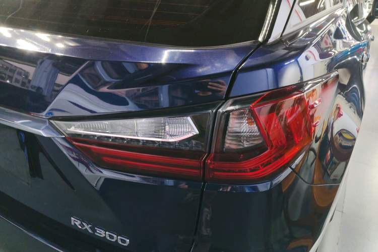 Used Lexus RX 2016 300 Two-Wheel Drive Elite Version China V Standard
