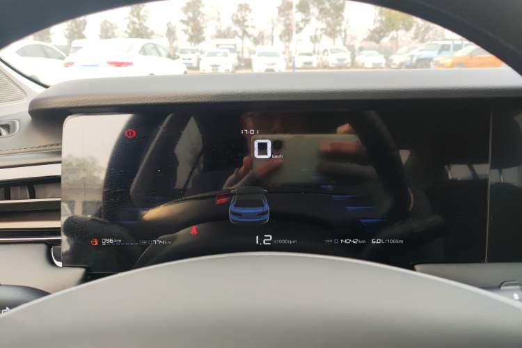 Used Roewe i5 2023 1.5L Manual Comfort Edition
